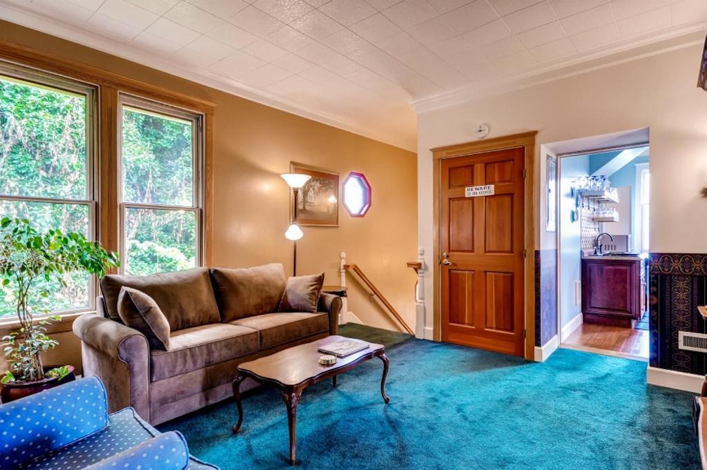 Astoria Painted Lady Historic Apt With River View! Exterior photo
